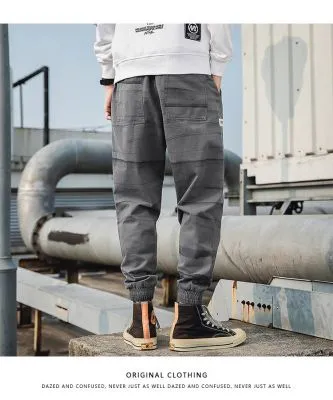 Pantalon jogging sarouel pour homme avec effet ondulation