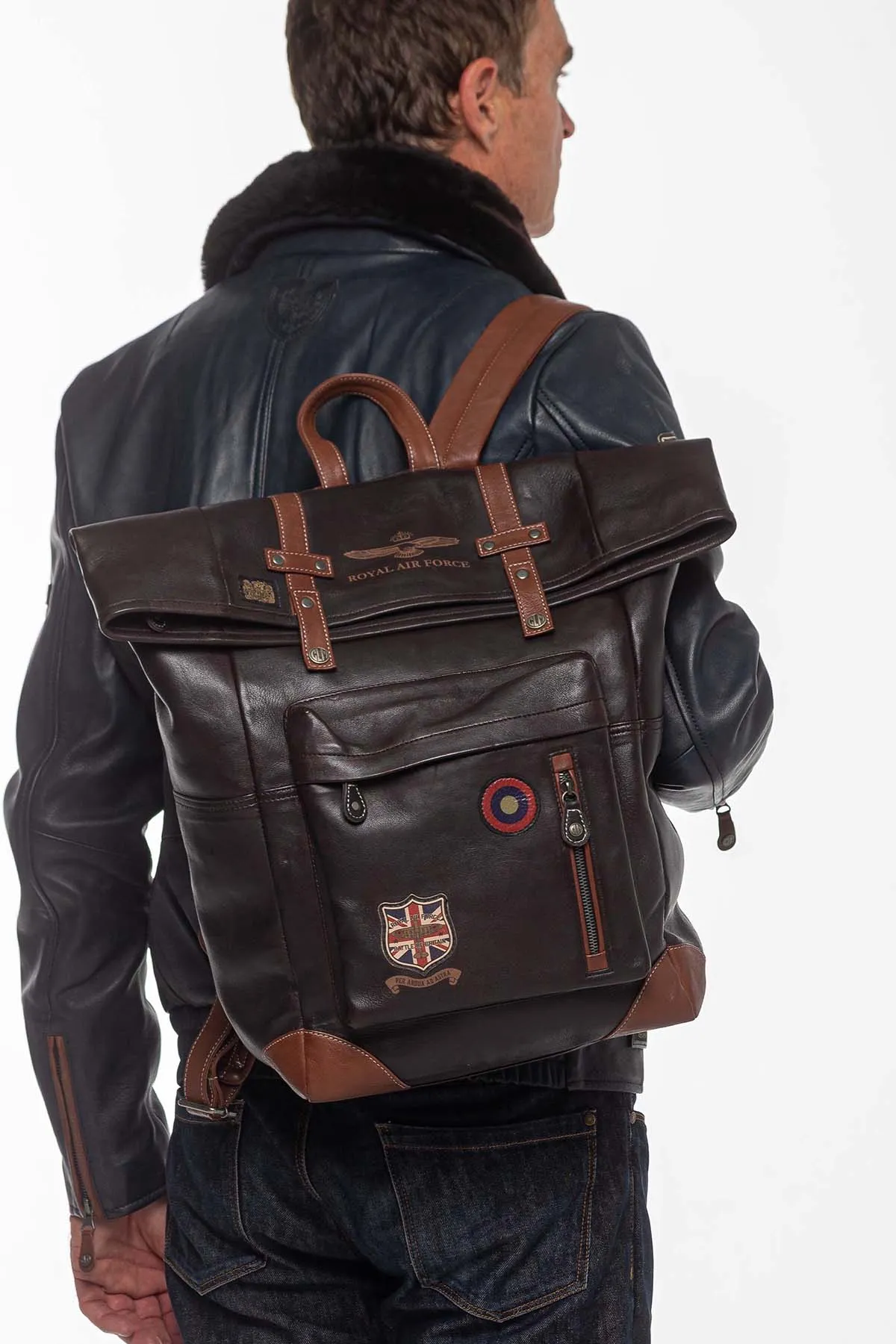 Sac à dos en cuir Royal Air Force Cheshire marron foncé Homme