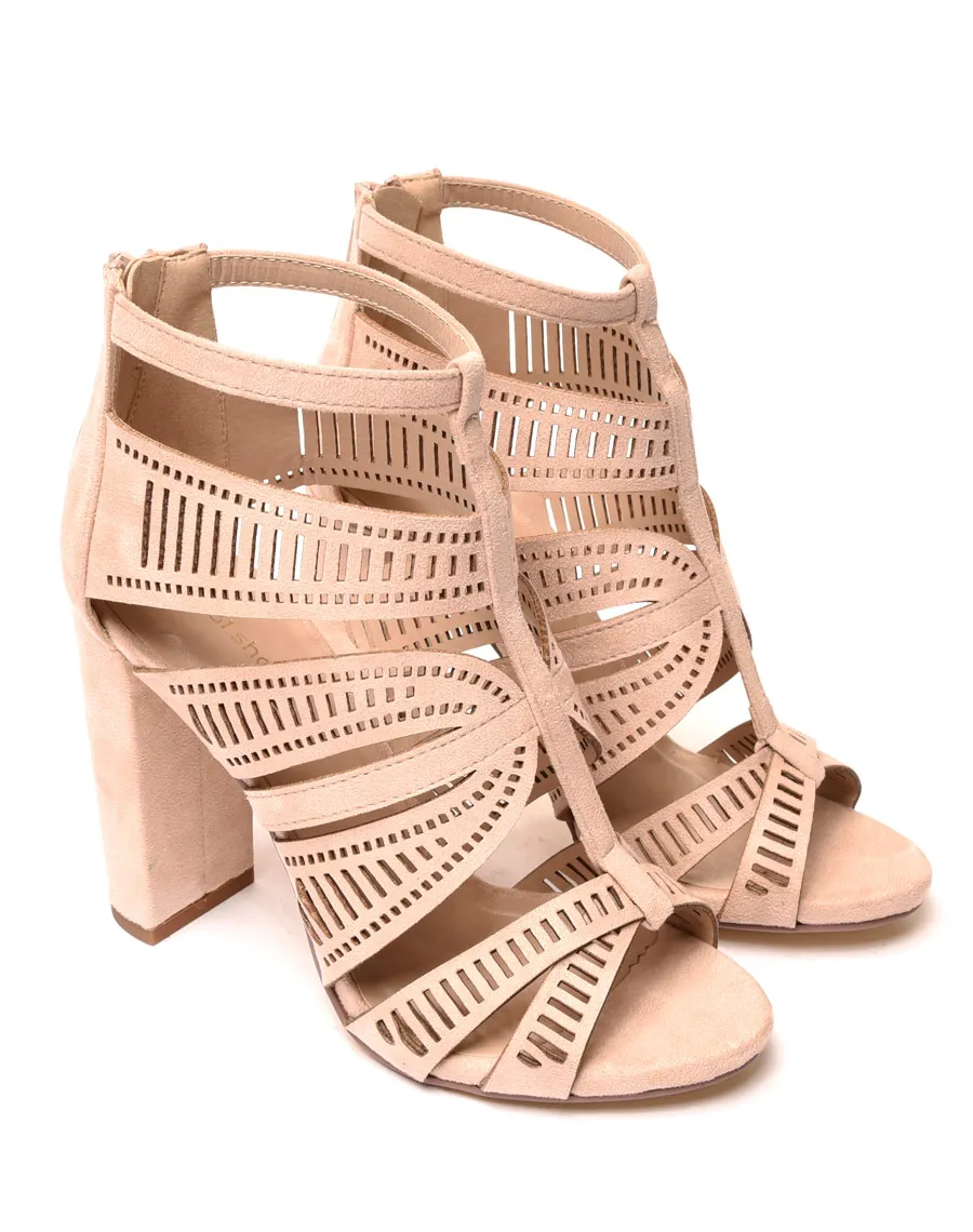 Sandales beiges à talons & détails multiples