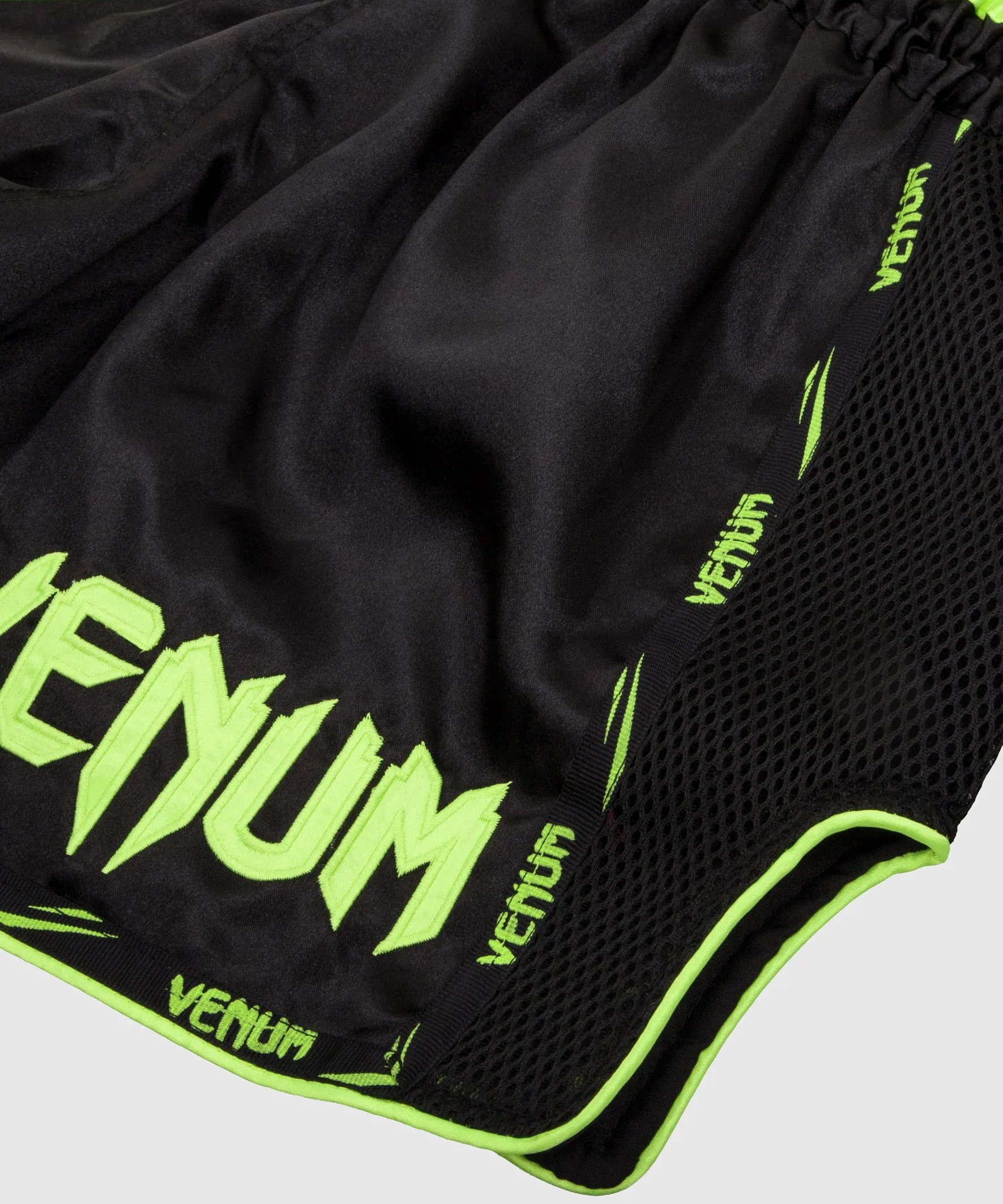 Short de Muay Thai Venum Giant