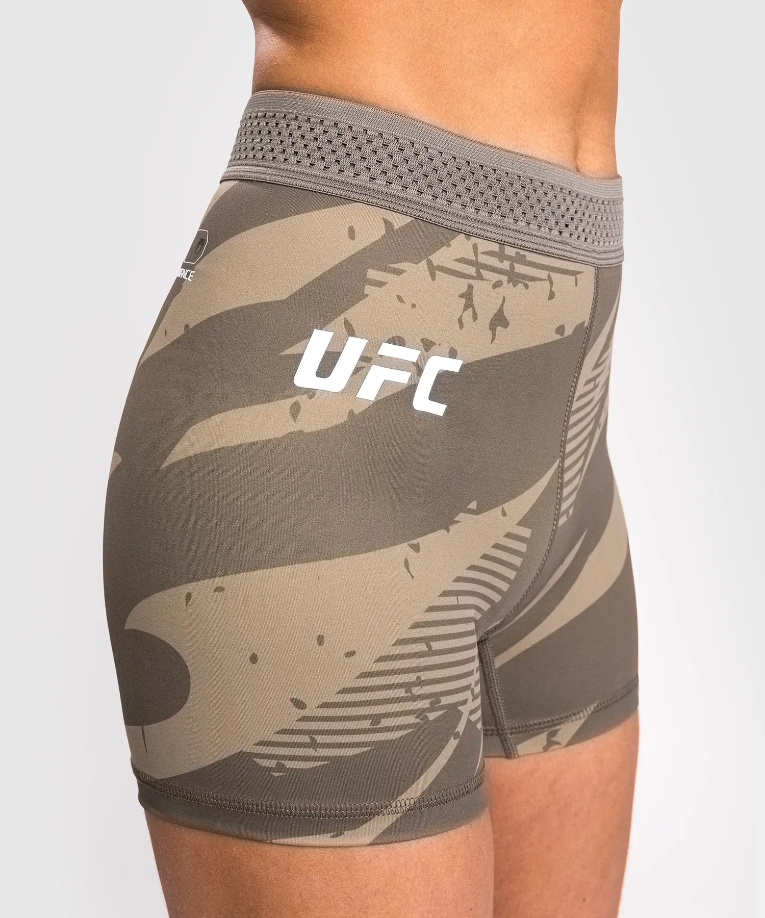 Short de Vale Tudo pour Femmes UFC Adrenaline by Venum Fight Week - Desert Camo