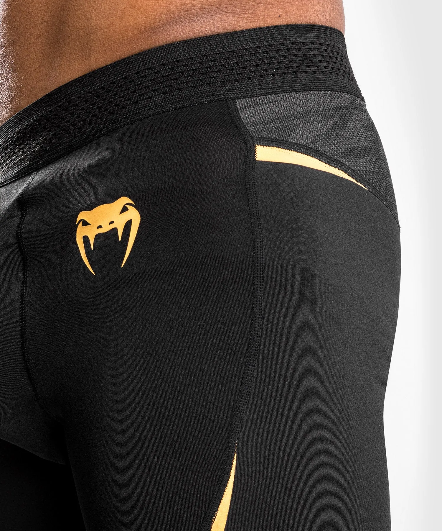 Short de Vale Tudo Venum Tempest 2.0 – Noir/Or